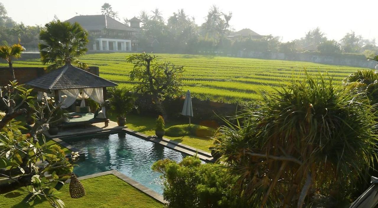 Ngeluwungan Boutique Hostel Canggu  Exterior photo